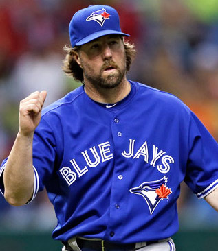 R.A. Dickey reflects on Blue Jays tenure in return to Toronto - The Athletic